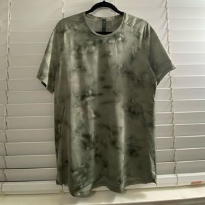 LULULEMON! FAST AND FREE SHORT SLEEVE!